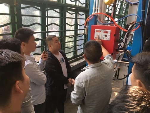 f2a111040abd85e141551045d560a28