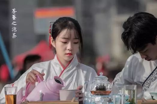 C:\Users\Administrator\Documents\WeChat Files\liujunbertha\FileStorage\Temp\a0c8cb48787706e4f872bae5830a29a6.jpg