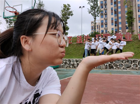 a99fd3510cfbe3ffd5a2c686801edd5