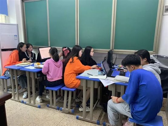 9039f8bd8bcc54fbf77e0eaecb8c453b