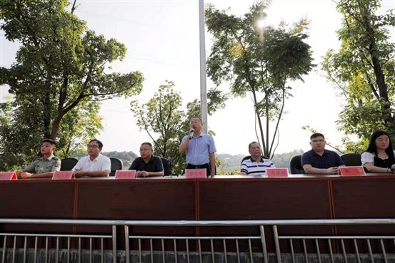 說明: 3b3afa46819a5f42f009fa8e1ecf8f0