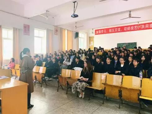 f7cbda9552eb9aa68b87ccf191b05727