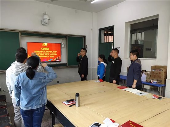 03ea59484ec7fb3b2c8b4573c68d7de0